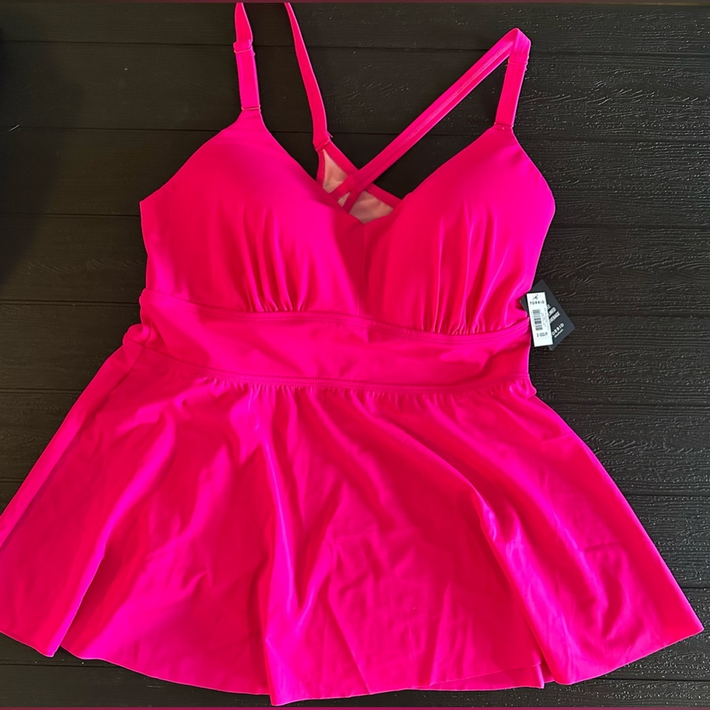 Torrid Wire Free Racerback Tankini Top 2X-DD/F NWT